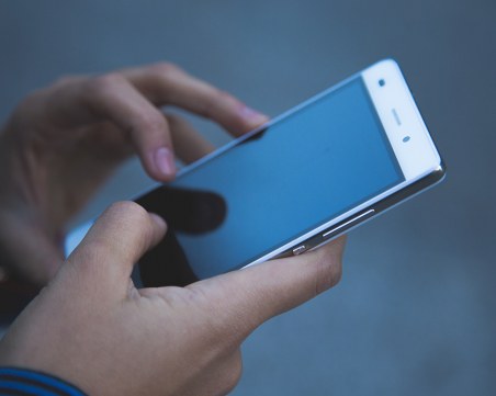 Безплатно приложение може да предпази дисплея на смартфона ви