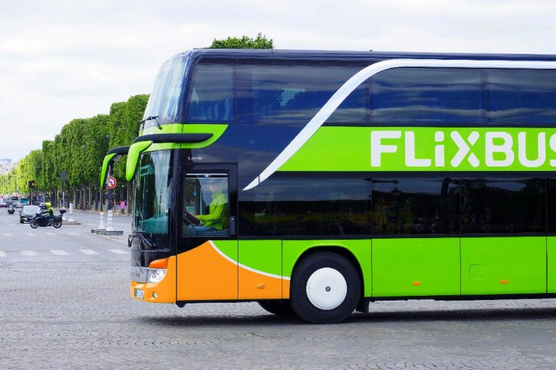 Огромна автобусна компания стъпва в България