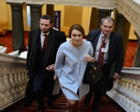 ЧЕЗ решава дали държавата да влезе в сделката с “Инерком“