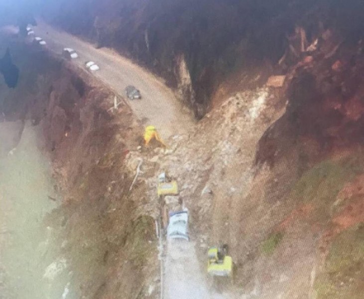 Свлачището край Смолян - крайно опасно! Забраниха и на пешеходци да минават