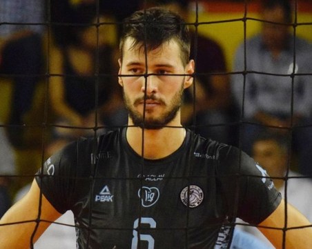 Пловдивски волейболист на полуфинал в Аржентина след пореден силен мач