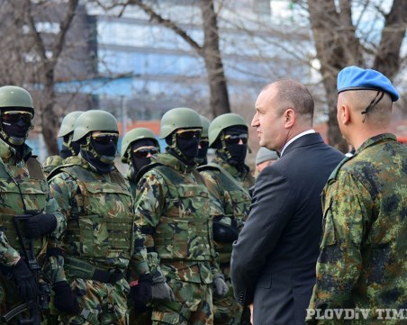 Румен Радев: Кметовете феодали сега ще имат и феодална армия, издържана от държавата ВИДЕО