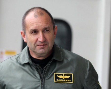 Румен Радев идва днес в Пловдив! Посрещат го с военен ритуал