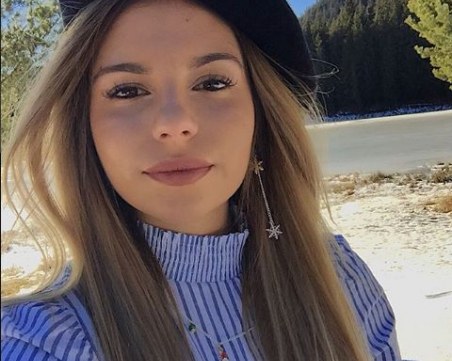 Певицата Дивна катастрофира заедно с приятелка край Плевен