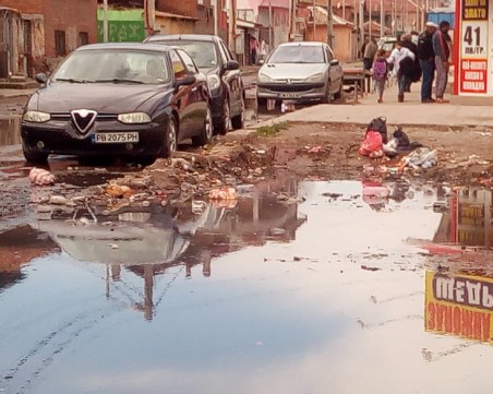 Тука има, тука нема… контейнери за боклук в Столипиново СНИМКИ