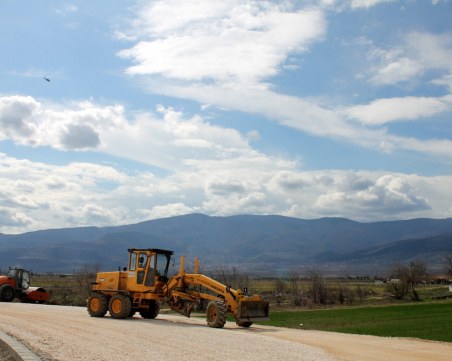 Започва ремонтът на нова отсечка от пътя Пловдив-Асеновград СНИМКИ