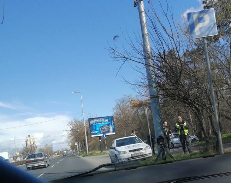 Край на антирадарите в Пловдив: Монтираха ултрамодерна камера, лазер дебне джигити СНИМКА