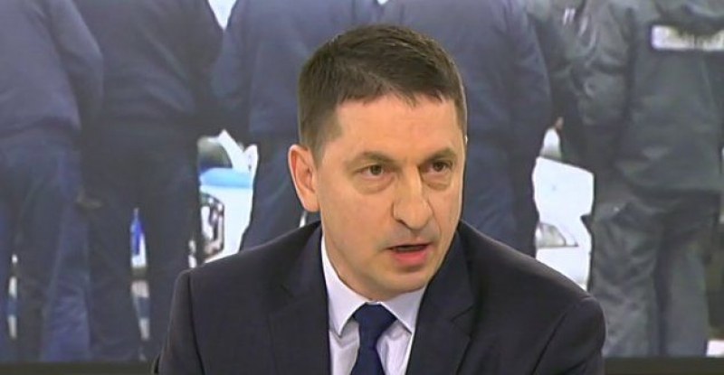 Полицейски шеф: Униформените не достигат, нека впрегнем частните охранители