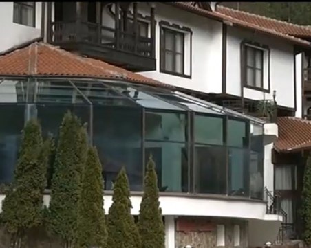 Кошмарна почивка: Хотел с три звезди за 180 лева се оказа мазе