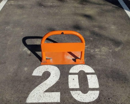 Приключиха с поставяне на антипаркинг скоби в Кършияка