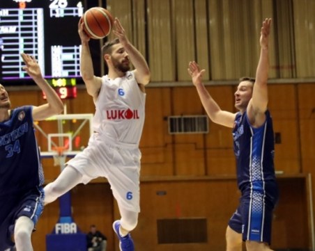 Академик Бултекс 99 губи в драма с продължение, съдиите развалиха мача