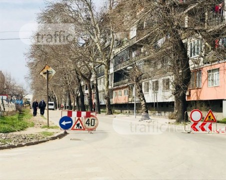 Булевард “Стамболийски“ отново е разкопан, задръстване по обходния маршрут СНИМКИ