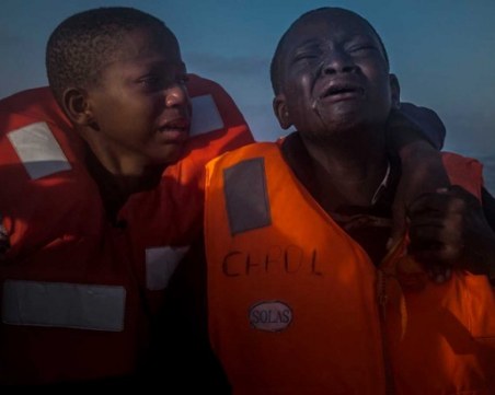 Лодка с мигранти потъна край Гърция, 14 загинаха