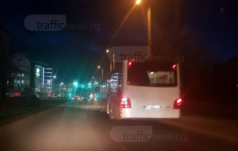 Екшън: Пиян мъж се нахвърли на кондуктор и шофьор в пловдивски автобус