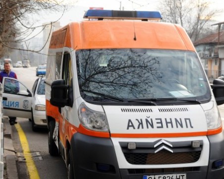 Автобус прегази крака на жена до вратата! Починала е