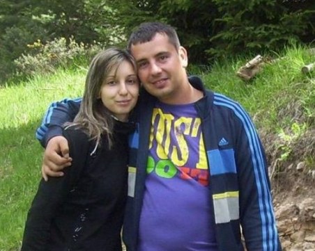 Какво ще се случи с детето, намерено с мъртвите си родители в апартамент в Кючука?