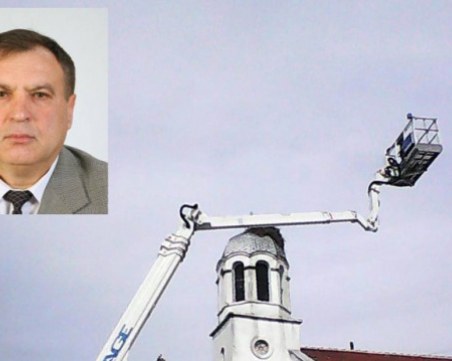 Кмет изригна: Щъркели, кучета, кокошки! А хората кога?