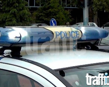 Мъж преби родителите си с дървен прът