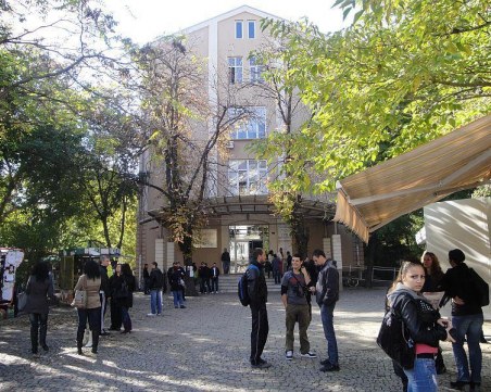 Министърът на образованието влиза днес в ПУ