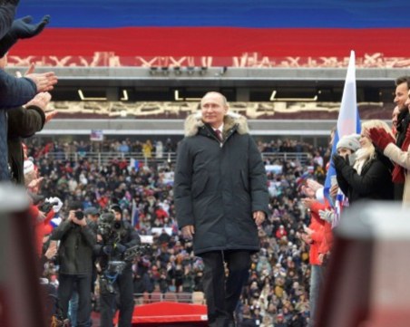 Резултатът на Путин счупи всички рекорди, 55 млн. души са гласували за него ВИДЕО