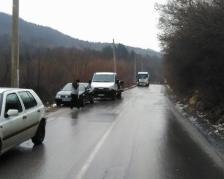 В 9 области в страната е обявен жълт код за поледици