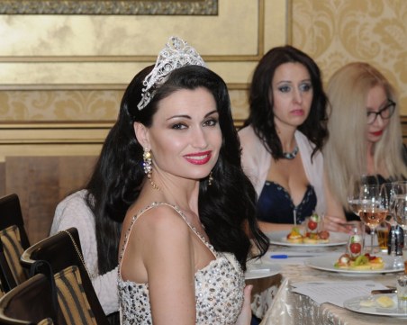 Отнемат короната на Мисис България! Обявяват нов конкурс