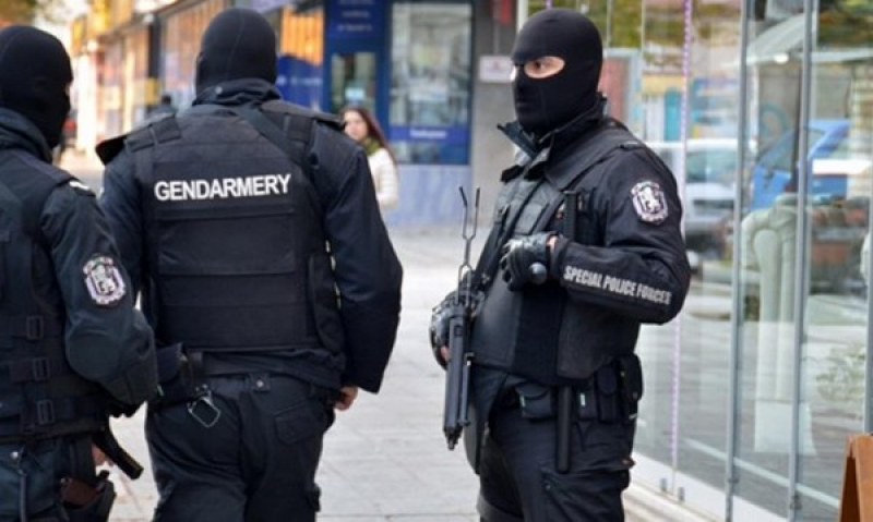 ГДБОП удари престъпна група! Бандитите източвали автомати в казина