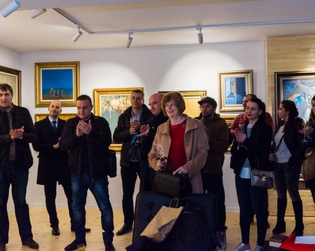 Пловдивчанин изложи личната си колекция в галерия СНИМКИ