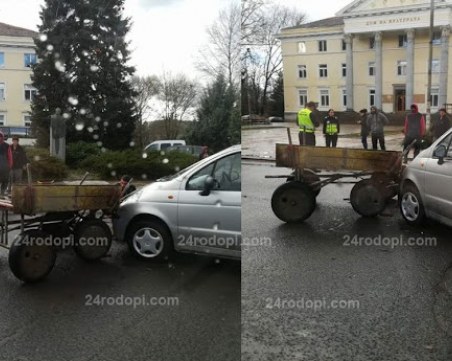 Произшествие: Автомобил и каруца се сблъскаха, водачите постигнаха споразумение