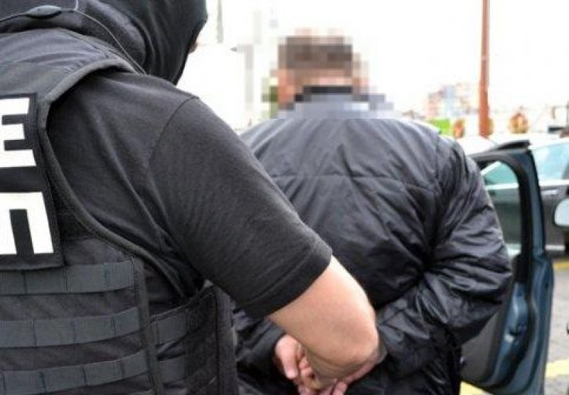Арестуваха надзирател от затвора в Пловдив