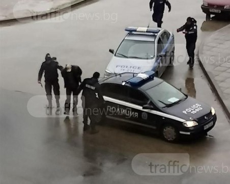 Шофьорът, вдигнал накрак полицията в Кючука, се оказа без книжка ВИДЕО