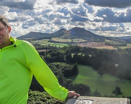 Владо, който би лекарка за плацента, умрял в съня си