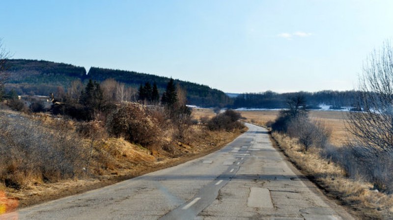 Шефът на АПИ: Българските пътища са с добро качество, просто в Европа климатът е друг