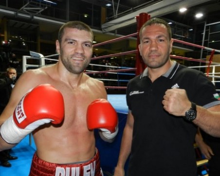 Кобрата вече е боксов мениджър,  ще организира галавечери