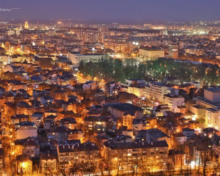 Пловдив остава на тъмно днес за един час