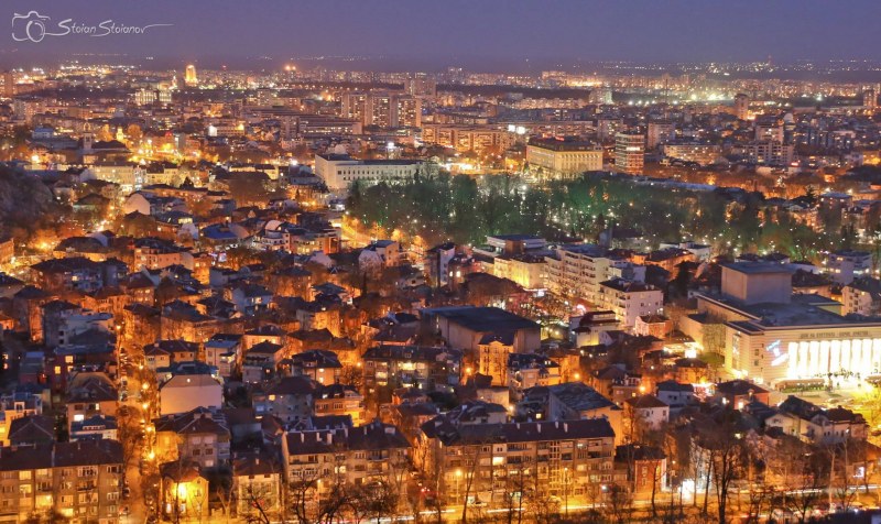 Пловдив остава на тъмно днес за един час