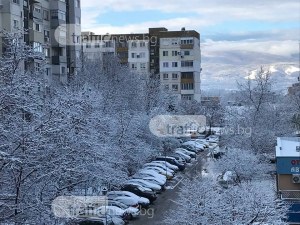 Последни издихания на зимата през уикенда