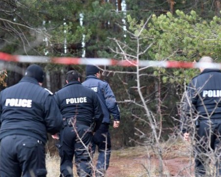 Откриха застрелян в главата мъж в къщата му в Момина църква