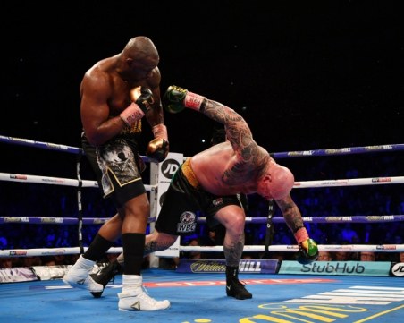 Лукас Браун: Респект за Дилиън Уайт, добре съм, ще се върна