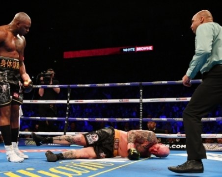 Вижте бруталния нокаут на Дилиън Уайт, изнесоха Браун на носилка ВИДЕО