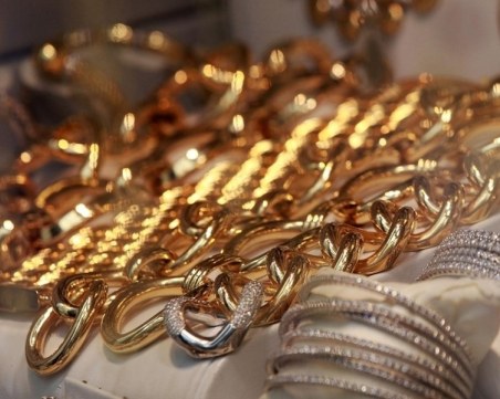 Четирима вързали сестрата на Цар Киро със свински опашки и взели златни пендари за половин милион