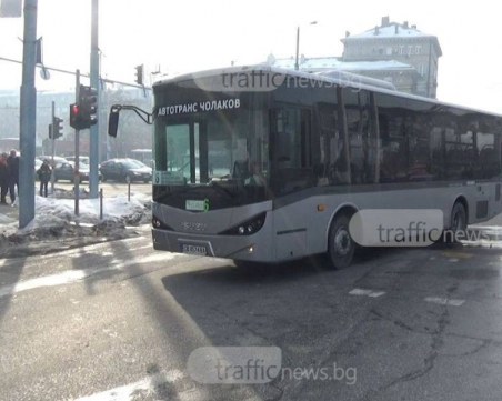 Повдигнаха обвинение на шофьора на автобус 6, който блъсна и уби пешеходец в Пловдив ВИДЕО