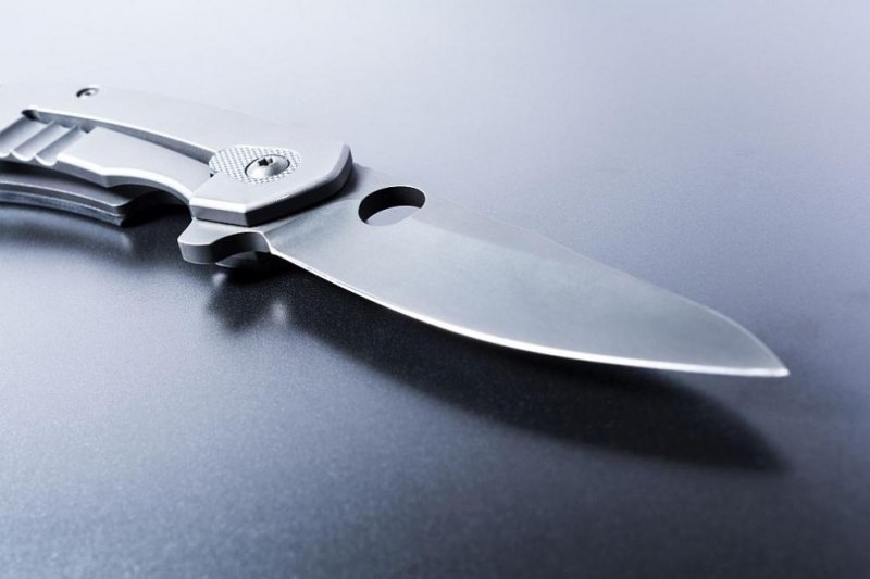 28-годишна наръга майка си с нож