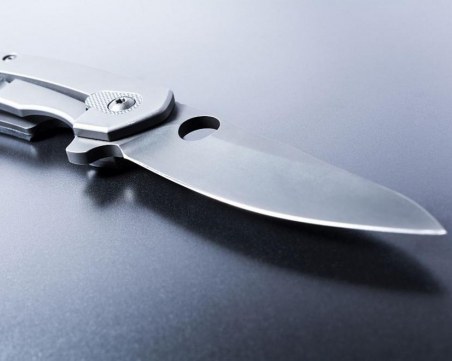 28-годишна наръга майка си с нож