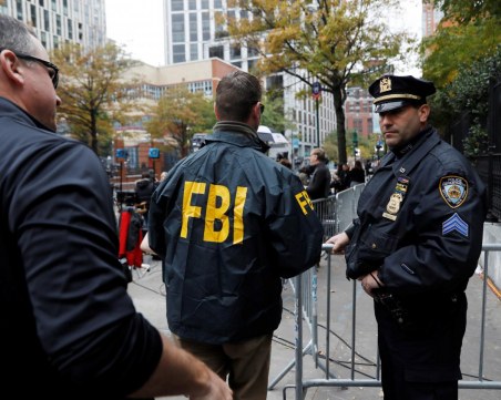 Паника във Вашингтон! В града бяха разпратени пакети със следи от експлозиви