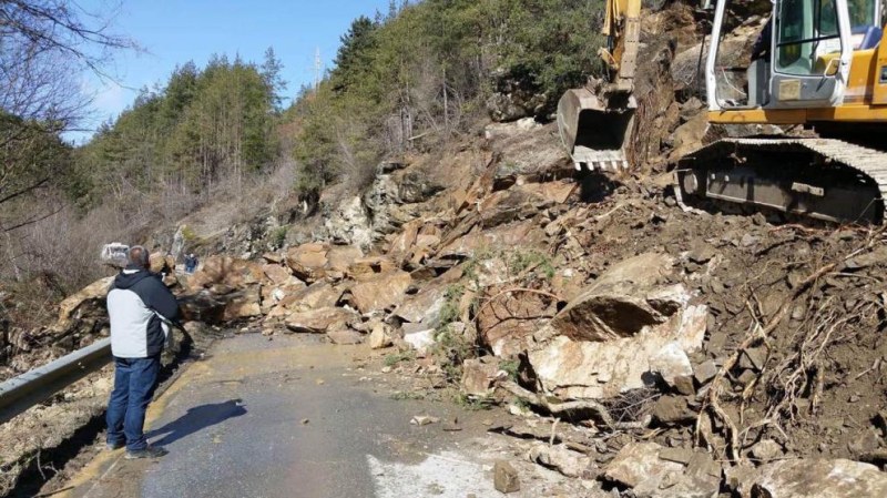 Обявиха бедствено положение в Смолянско