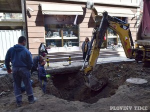 Десетки пловдивчани останаха на сухо днес заради аварии