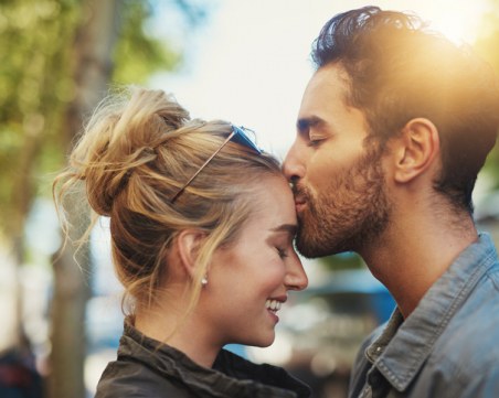 3-те зодии, които ги очаква бурна любов през април