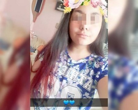 Повдигнаха обвинение срещу Иван, който намушка красивата Никол в асансьор