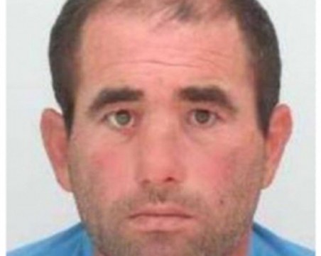 Виждали ли сте този мъж? Полицията го издирва